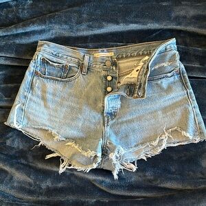 Levi’s Wedgie Fit Jean Shorts